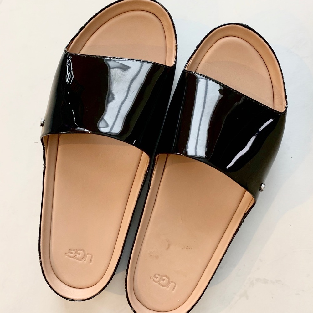 UGG Jane Patent Slides